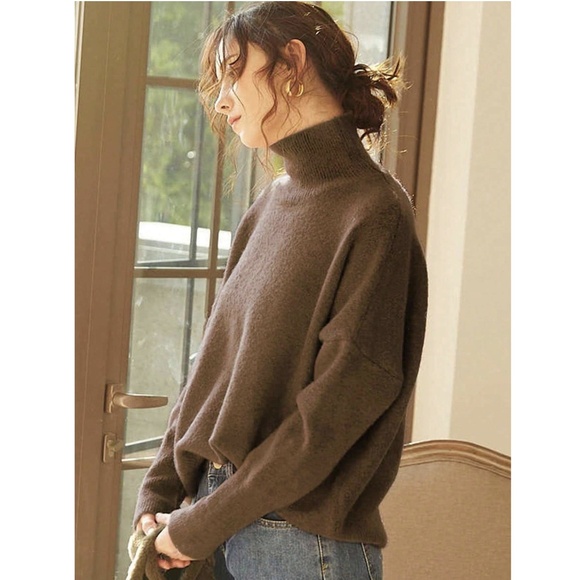 Brown Knit Turtleneck Pullover Sweater Long Sleeve Drop Shoulder - Picture 3 of 13